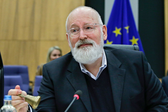 Timmermans gyalázatos ötlete: fűtsünk kevesebbet és el lehet zárni az orosz gázt