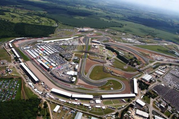 Silverstone egymást követően két futamot is rendezne