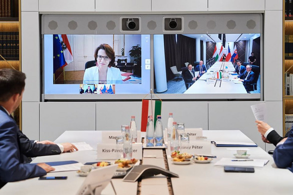 Fenn kell tartani a nemzetközi áruszállítás akadálymentességét