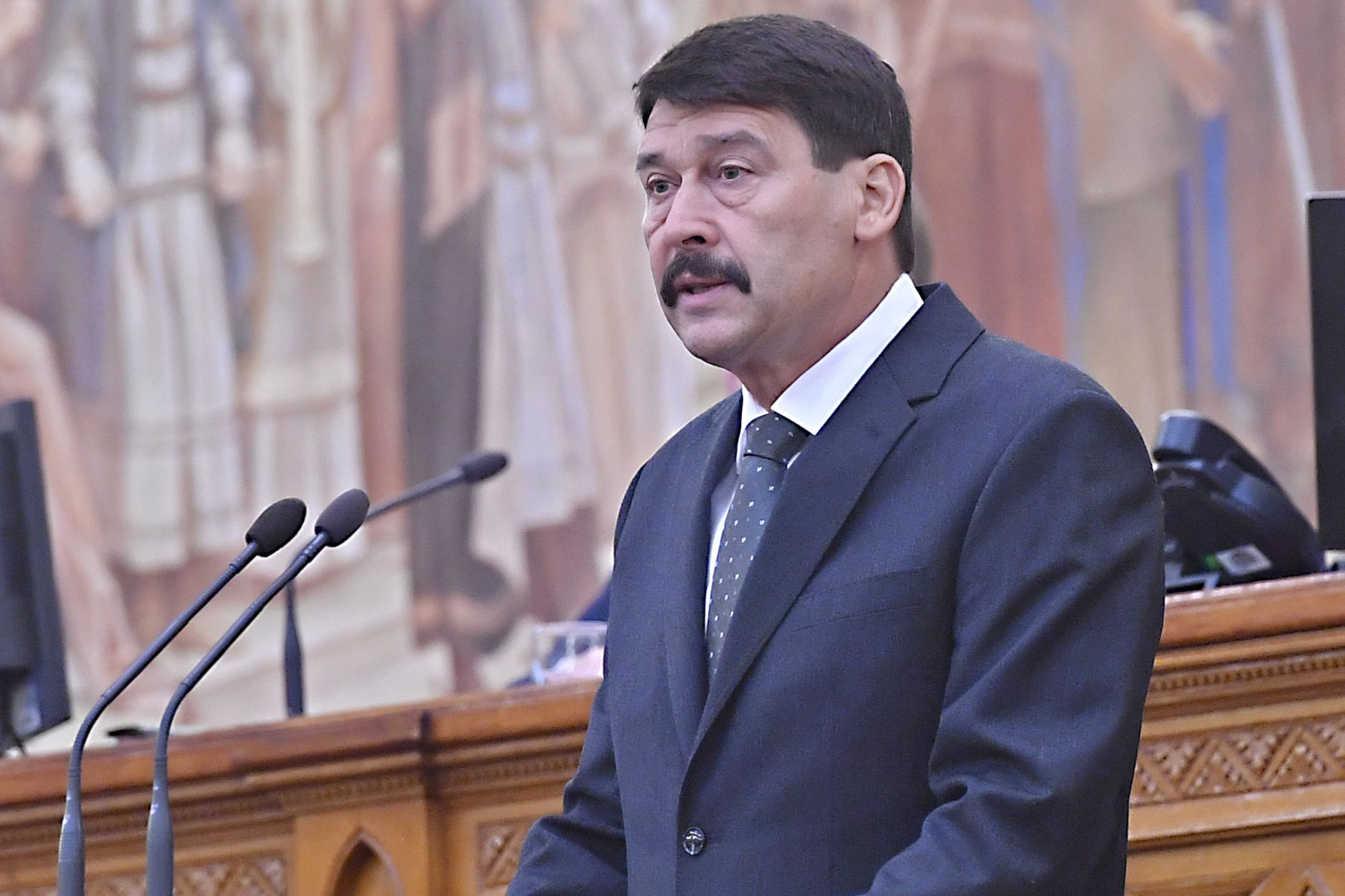 Az államfő elrendelte a veszélyhelyzet megszüntetéséről szóló törvény kihirdetését