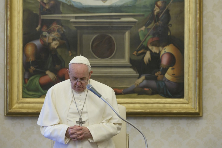 Fotó: AFP/Vatican Media Az újságírókért imádkozott Ferenc pápa
