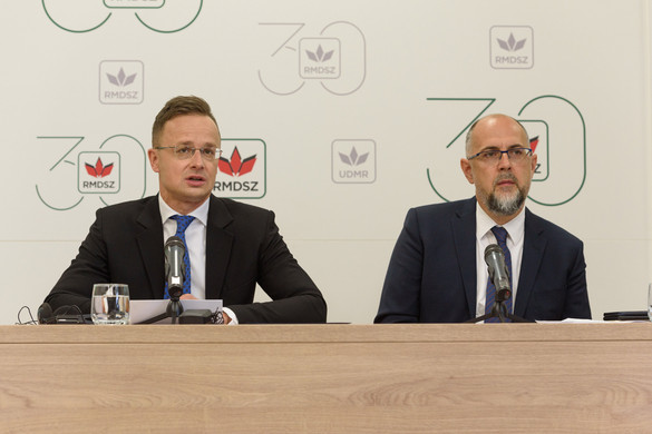 „Szeretnénk, ha Magyarország nem lenne választási kampánytéma Romániában”