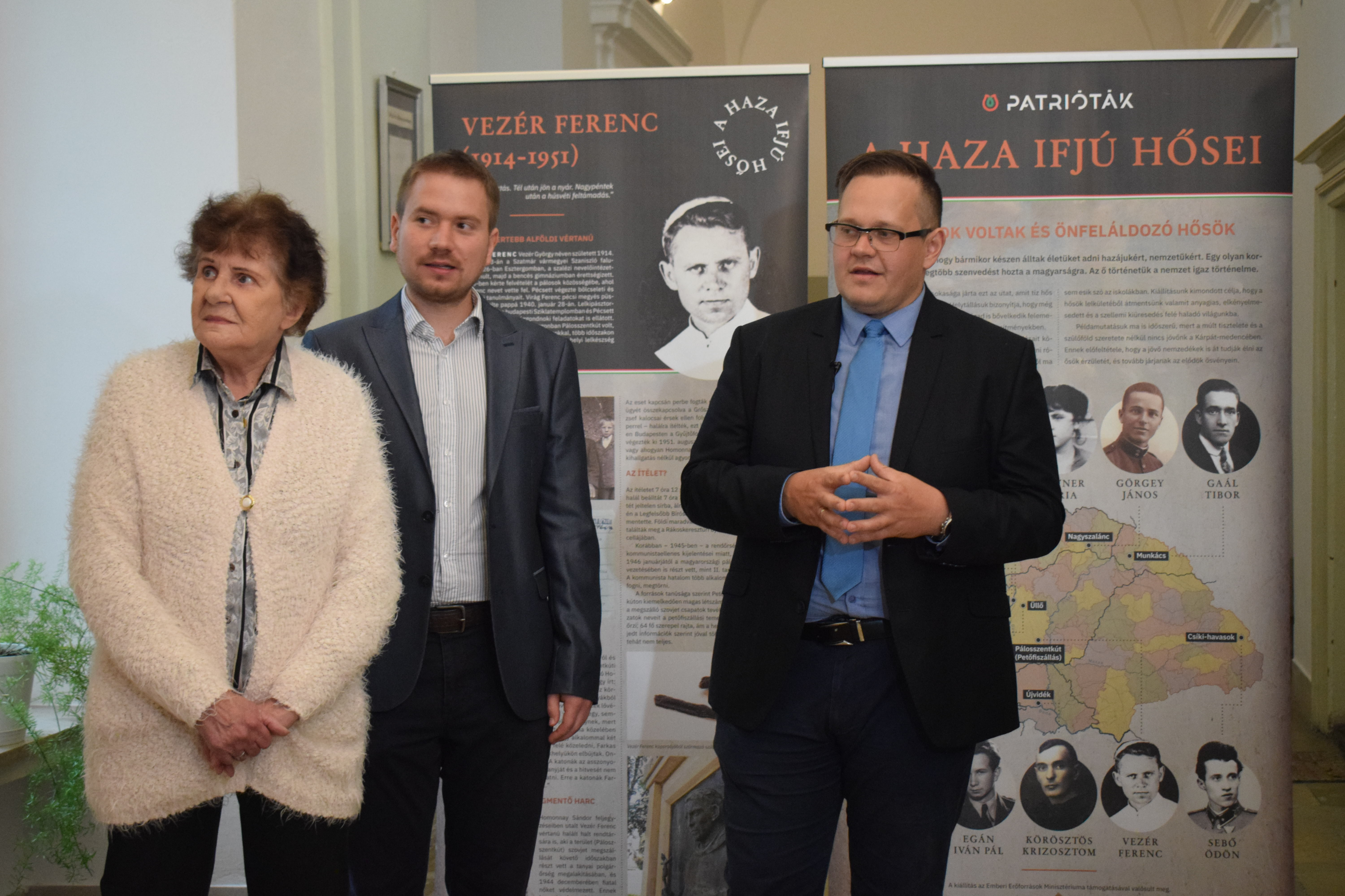 „Ne hagyjuk földön heverni a zászlót!”