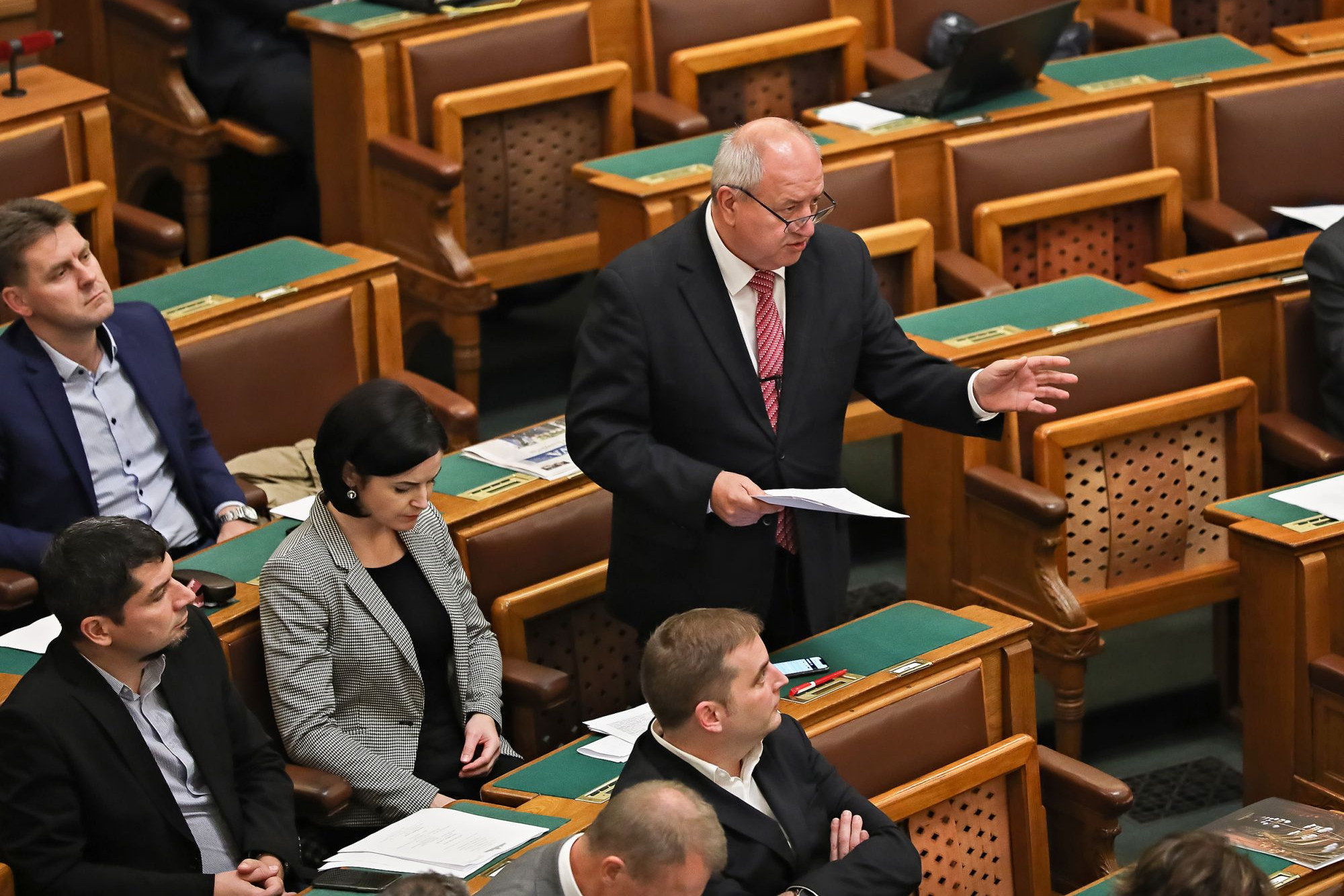 Korózs Lajos szennyesét mossa az MSZP
