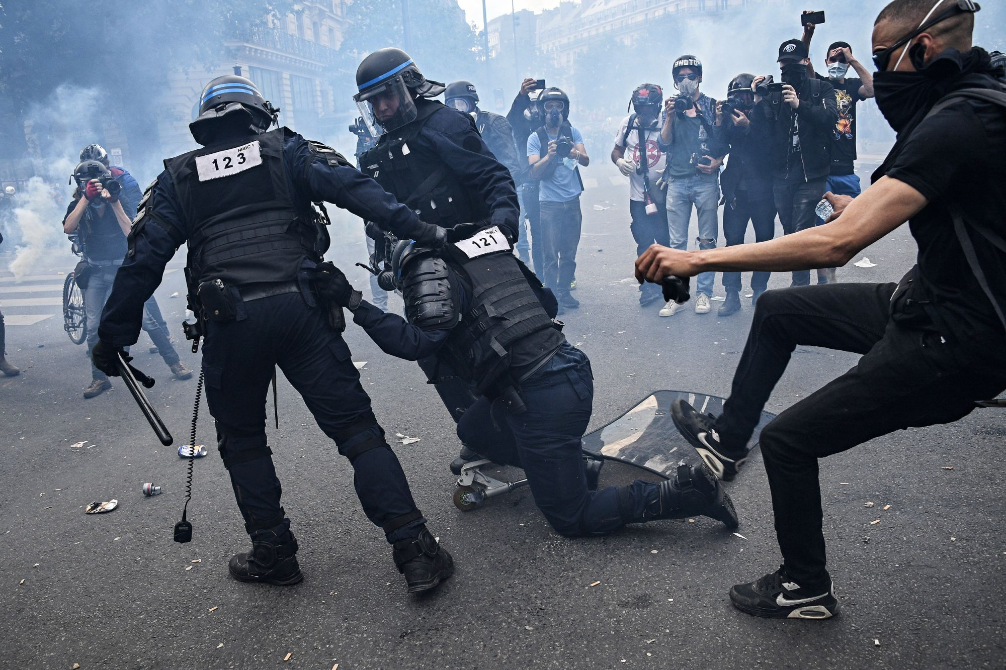 Anarchista tombolás
