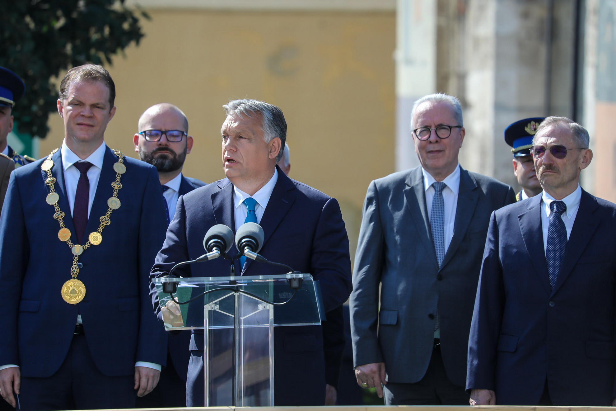 Magyarországon sosem fogják magukra hagyni az egyenruhásokat - jelentette ki Orbán Viktor