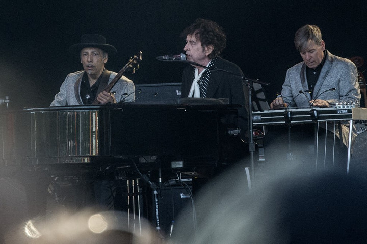 Bob Dylan a legidősebb, akinek új albuma a brit slágerlista élére került