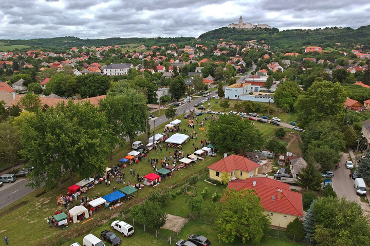 Fotó: MTI/Krizsán Csaba Megnyílt a pannonhalmi termelői piac