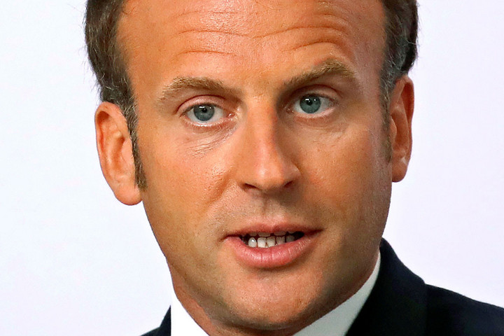 Fotó: MH Leválthatja miniszterelnökét Emmanuel Macron