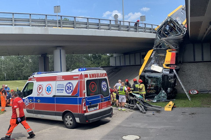 Fotó: wyborcza.pl Kábítószer hatása alatt volt a varsói balesetet okozó buszsofőr