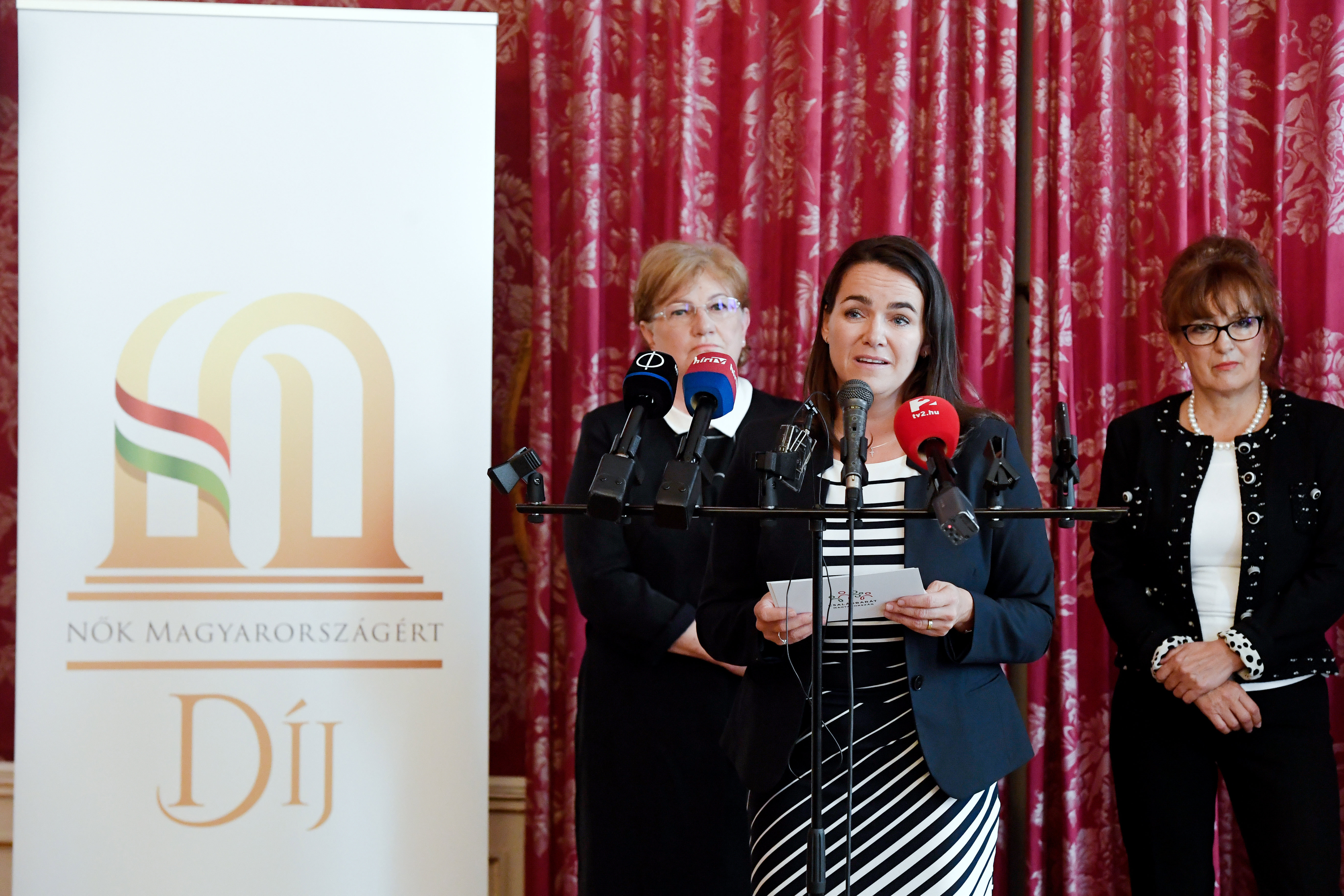 A járvány idején helytálló nőket díjazza a Nők Magyarországért Klub