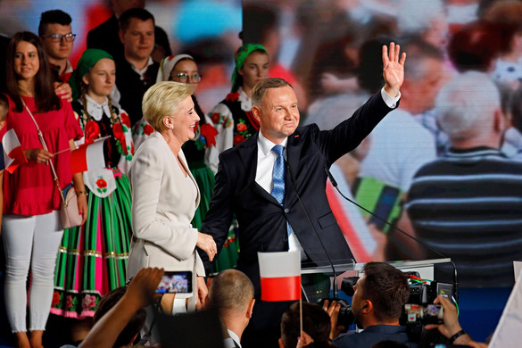 Andrzej Duda nyert, de nem lehet nyugodt