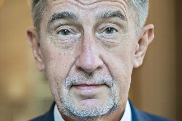 Babis: Aki nem szavazza meg a szükségállapot meghosszabbítását, felelős lesz az áldozatokért
