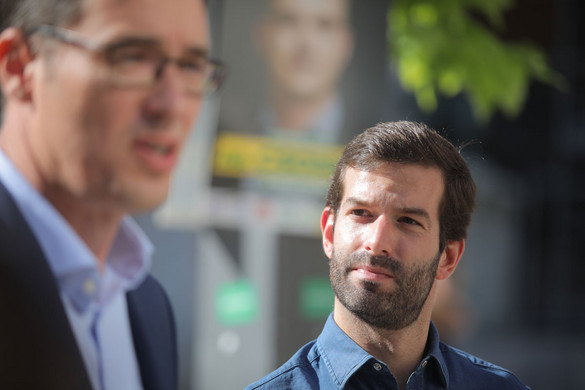 Egyre közelebb a Momentum Gyurcsányékhoz