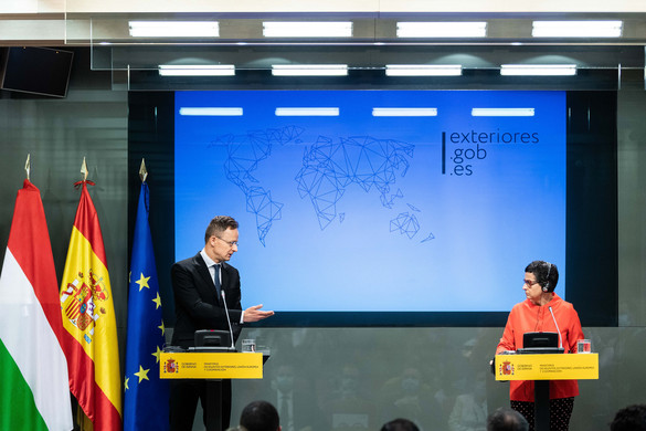 Szijjártó: Komoly kockázatot jelentene egy újabb migrációs hullám