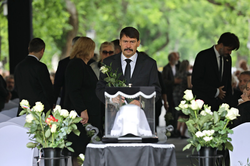 Fekete György temetése