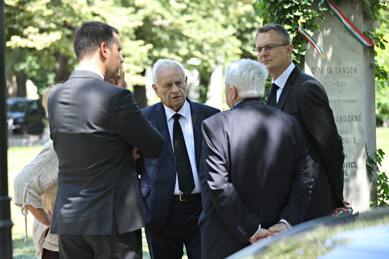 Fekete György temetése