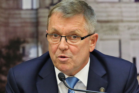                 Oda kell figyelni <br>az olajipar gondjaira <br>Matolcsy szerint            