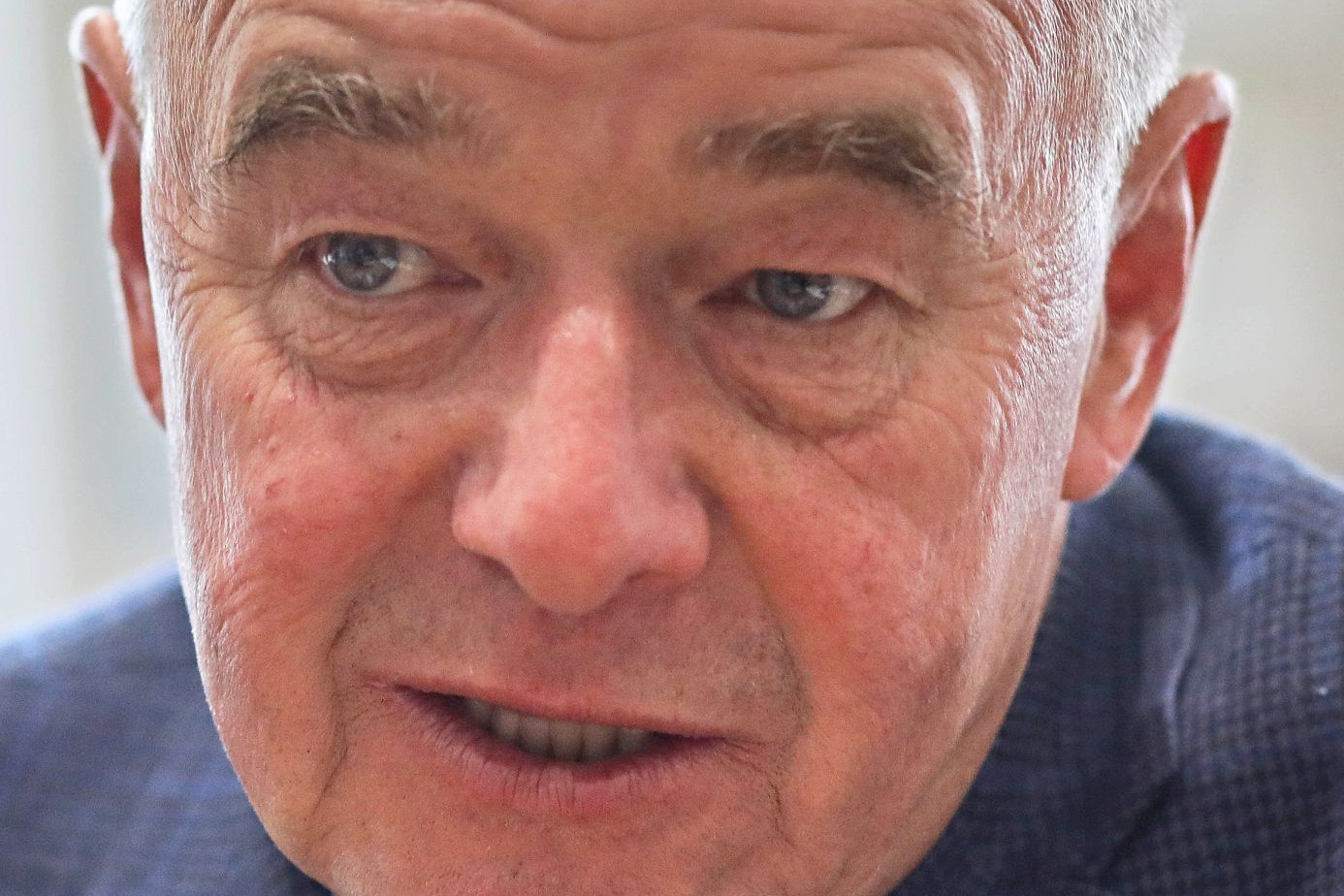 „A vírus elleni harcban nem díszes szóvirágokkal kellene előjönni”