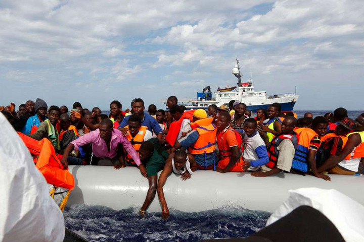Szicília kormányzója bezáratja a sziget összes migránstáborát