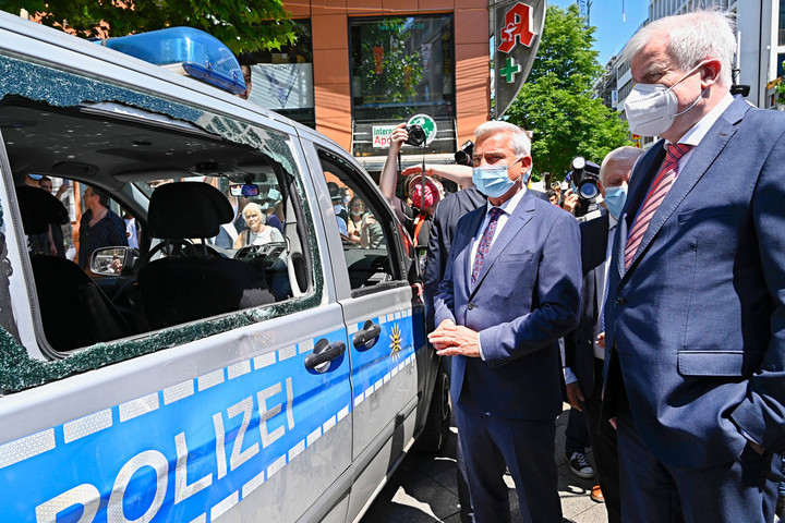 Fotó: AFP/Thomas Kienzle Bírálják a stuttgarti rendőrséget