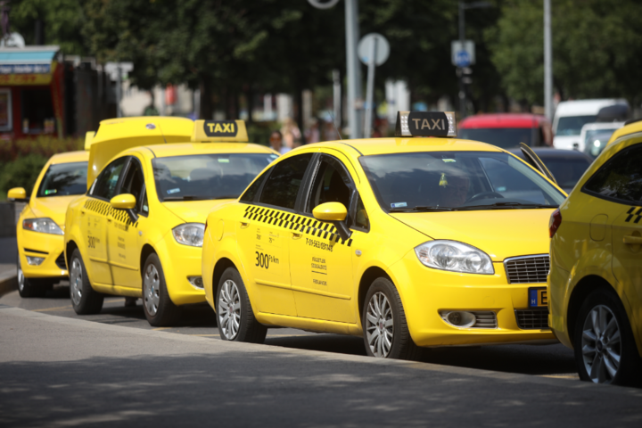 Drágább lesz taxival utazni Budapesten májustól