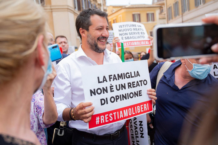 Fotó: Facebook/Matteo Salvini Irigylik a magyarokat az olasz családvédők