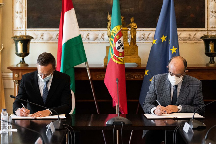 „Magyarországnak és Portugáliának is érdeke a hatékony uniós Afrika-stratégia megvalósítása”