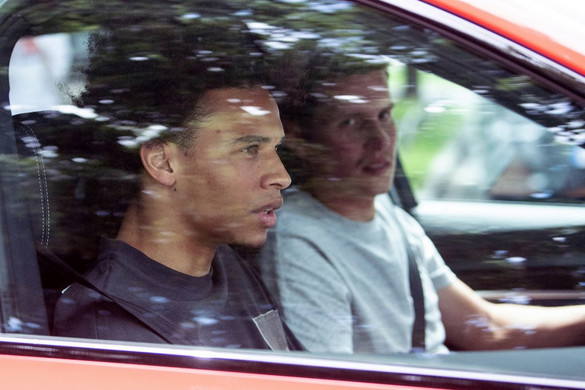 Leroy Sané a Bayern Münchenhez szerződött