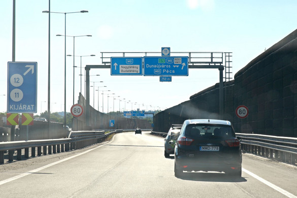 Lezárták az M6-os egyik fontos csomópontját