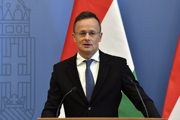 Szijjártó: A magyar külpolitika első számú feladata a gazdasági érdekek érvényesítése