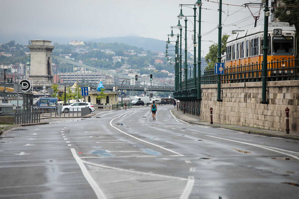 „Karácsony ne kísérletezzen a budapesti autósok idegrendszerével”