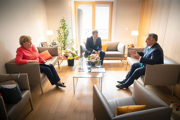 Merkellel és Macronnal tárgyalt Orbán Viktor