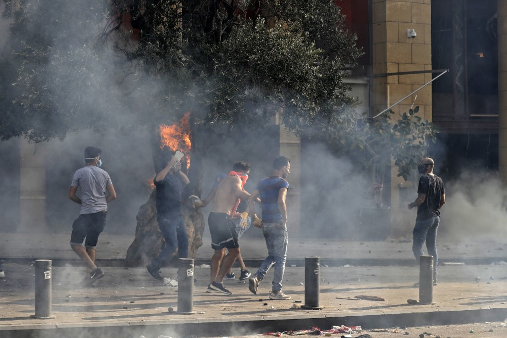 Fotó: JOSEPH EID / AFP Nem zajlik békésen a tüntetés Bejrútban