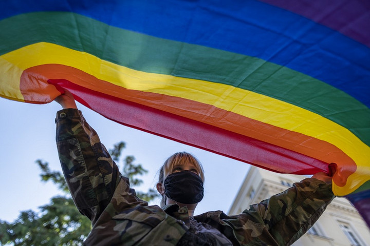 Négyéves gyereket kötelezett az iskola Pride-részvételre