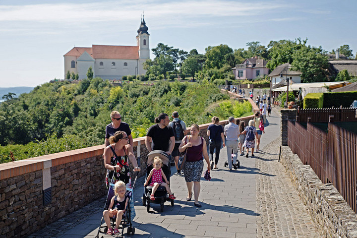 A belföldi turizmus legerősebb időszaka jöhet Magyarországon
