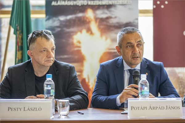 Fotó: MTI/Rosta Tibor Potápi: A magyar megmaradást szolgálná a nemzeti régiók létrejötte