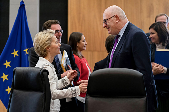 Fotó: AFP/Kenzo Tribouillard Von der Leyen újabb válsággal nézhet szembe