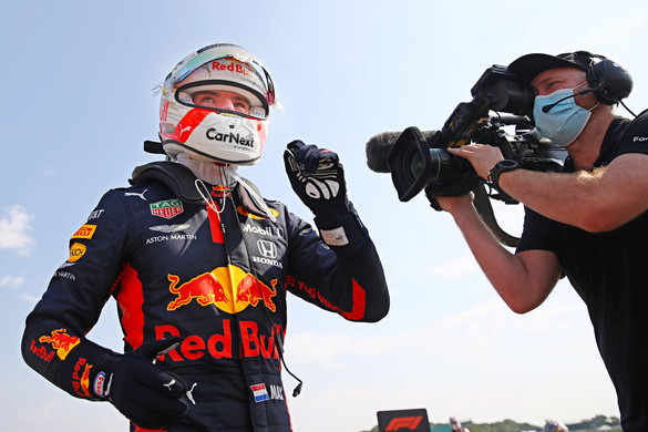 Max Verstappen kemény csatát nyert