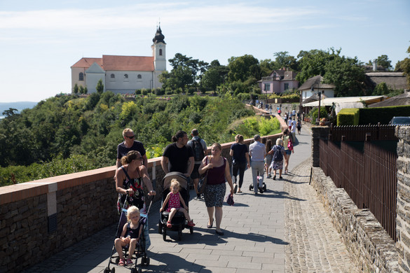 Erősödik a turizmus
