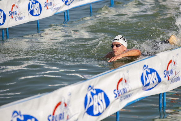 Rasovszky Kristóf új csúccsal nyert a Balaton-átúszáson