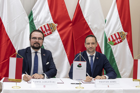 Magyar-lengyel humanitárius együttműködésről írtak alá megállapodást
