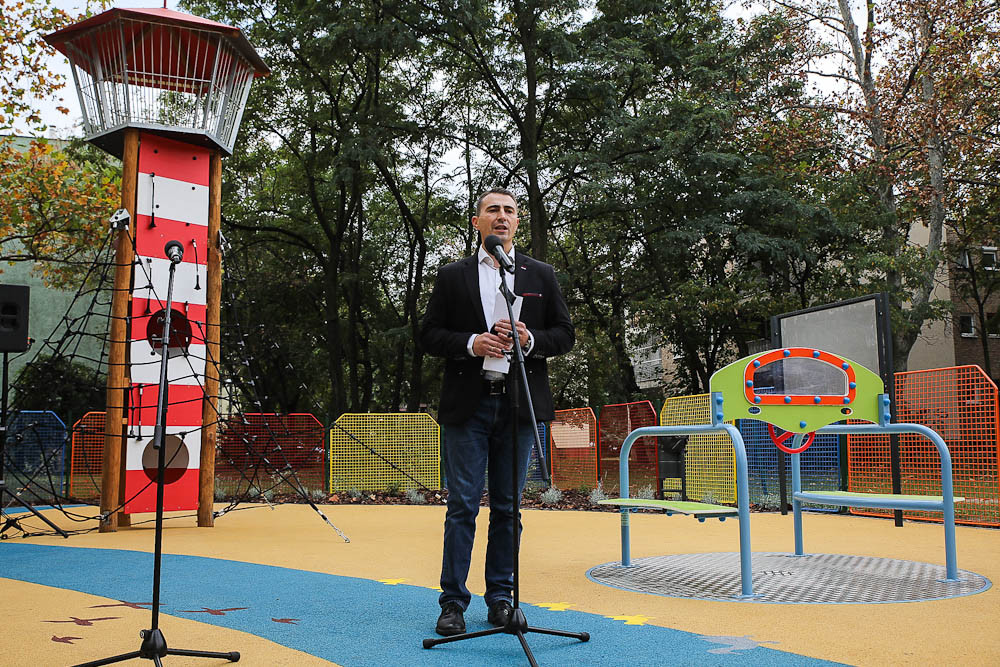 Borbély Lénárd: Azon dolgozunk, hogy Csepel integrált és befogadó kerületté váljon