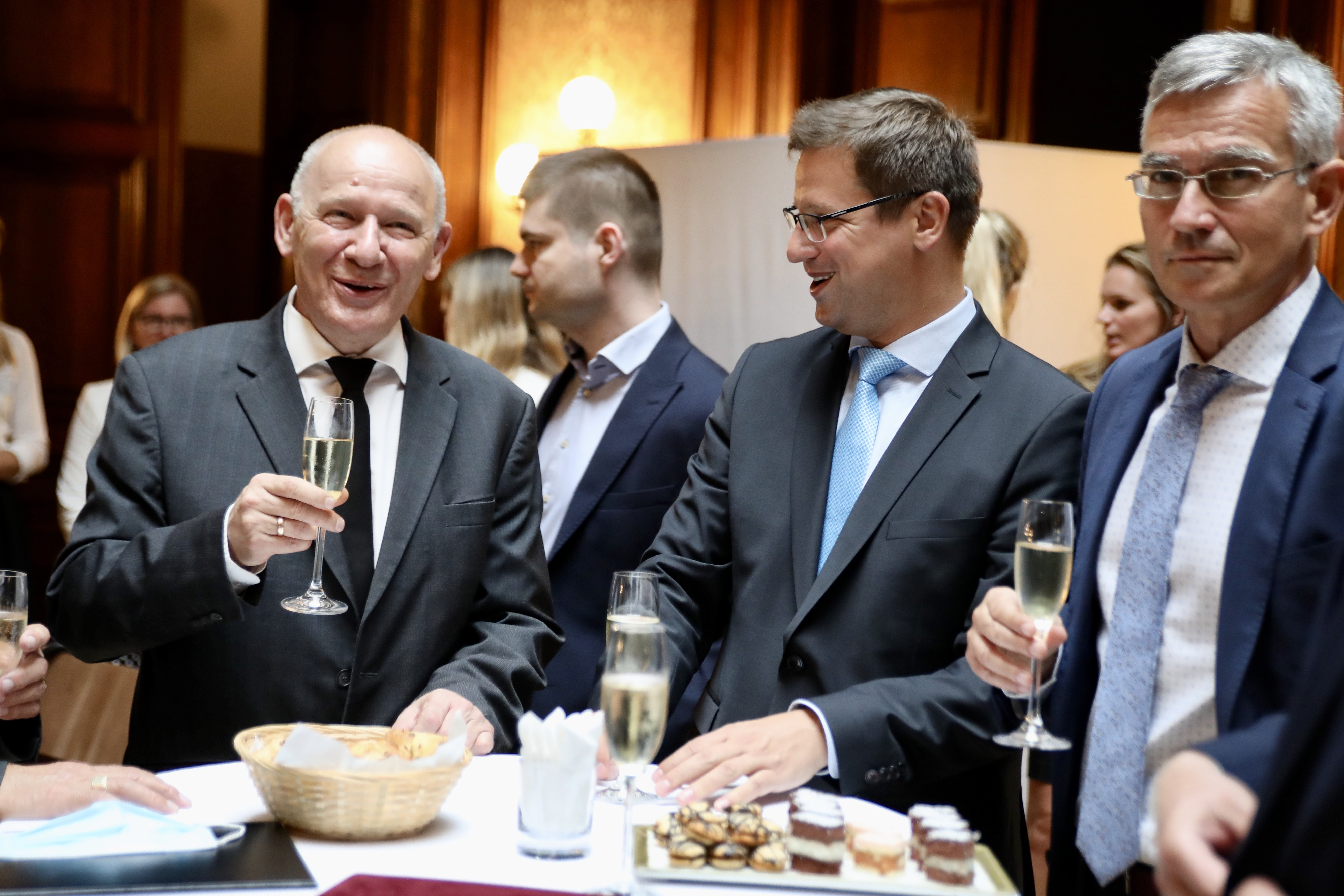 Átadták a felújított Károlyi–Csekonics-palotaegyüttest