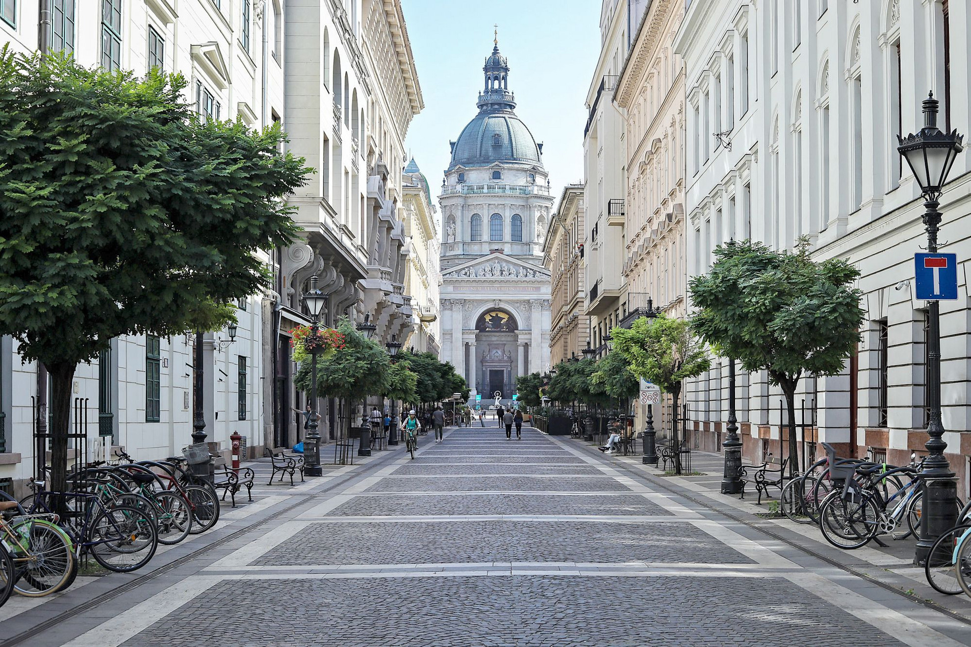 Fotó: MH/Hegedüs Róbert Turistamágnes helyszínek üresen és bezárt éttermek Budapesten