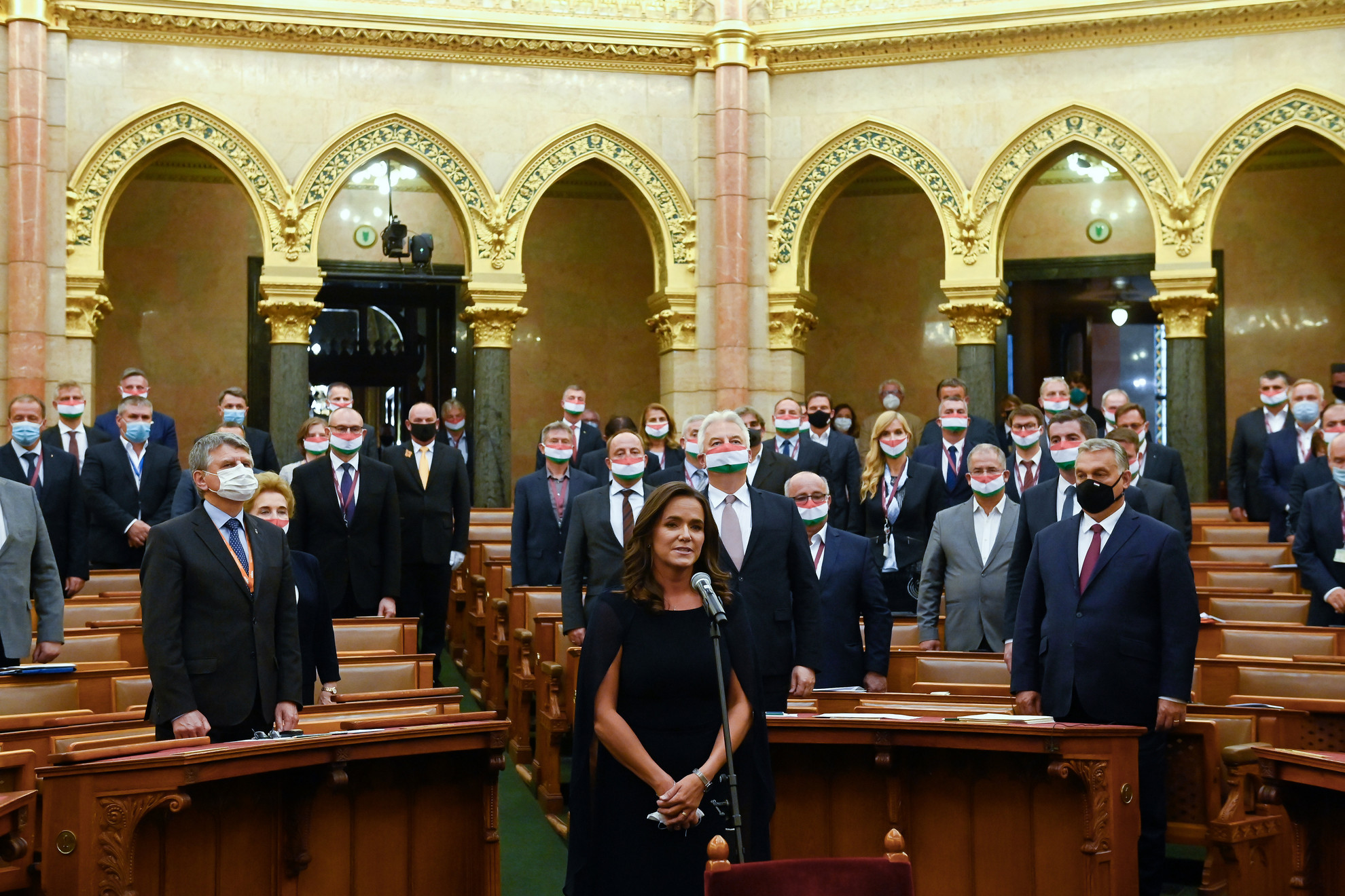 Fotó: MTI/Koszticsák Szilárd Budapest, 2020. szeptember 21.
A családokért felelős tárca nélküli miniszterré kinevezett Novák Katalin esküt tesz az Országgyűlés plenáris ülésén 2020. szeptember 21-én