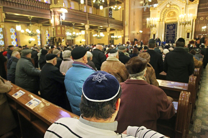 Századvég: Magyarország biztonságosabb a zsidóság számára, mint a bevándorláspárti Nyugat
