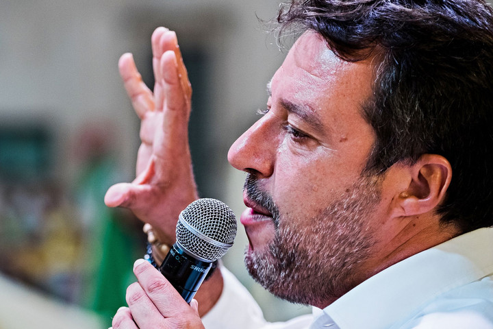Tüntetések kísérik Matteo Salvini bírósági tárgyalását