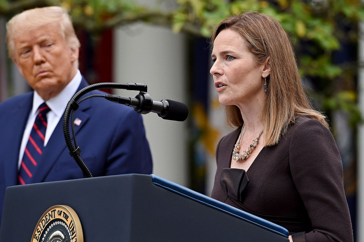 Fotó: AFP/Olivier Douliery Amy Coney Barrett konzervatív bírót jelölte Donald Trump amerikai elnök a Legfelsőbb Bíróságban megüresedett helyre