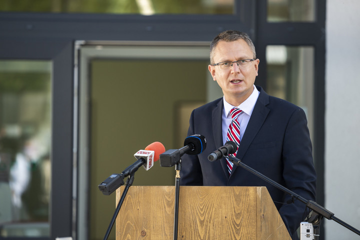 Fotó: MTI/Mónus Márton Rétvári Bence: Mi az áldozatoknak állítunk emléket, Nyugaton pedig az ideológiának